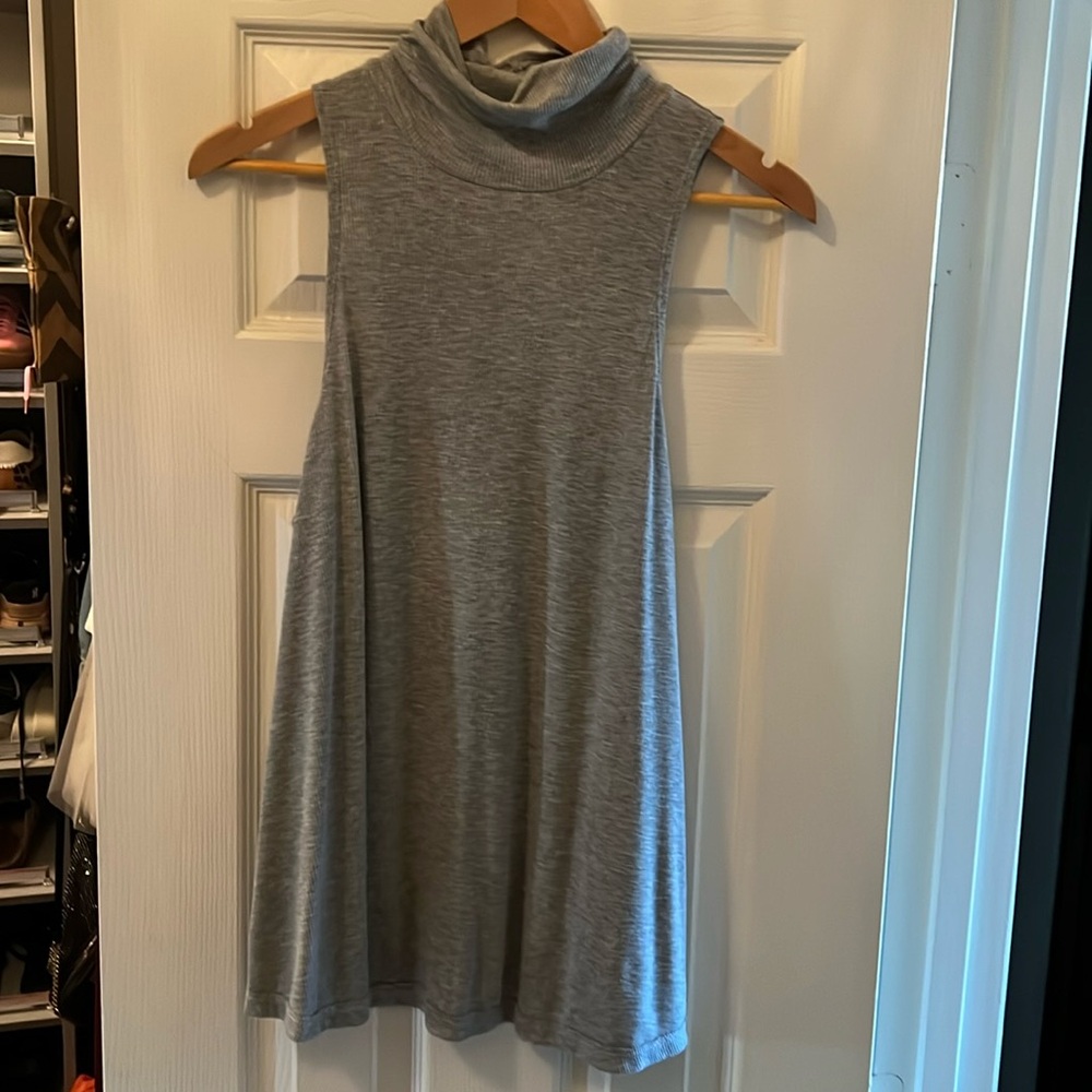 Women's Free People Grey Turtleneck Tank – Size L